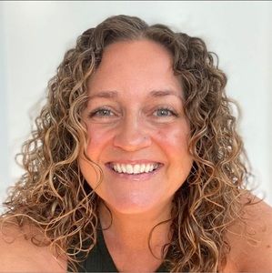 Meet your Posher, Melony